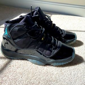 Authentic Air Jordan 11 retro (gs)